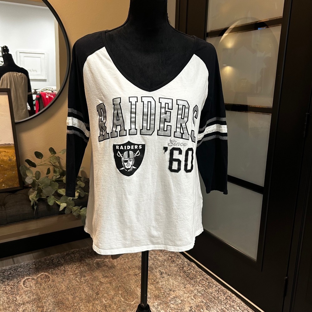 NFL Team Apparel Oakland Raiders Womens V-Neck Raglan Graphic Tee Black White L